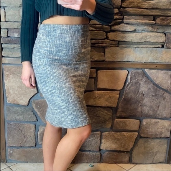 Tory‎ Burch Gray Tweed Pencil Skirt Size 2 - Picture 3 of 12